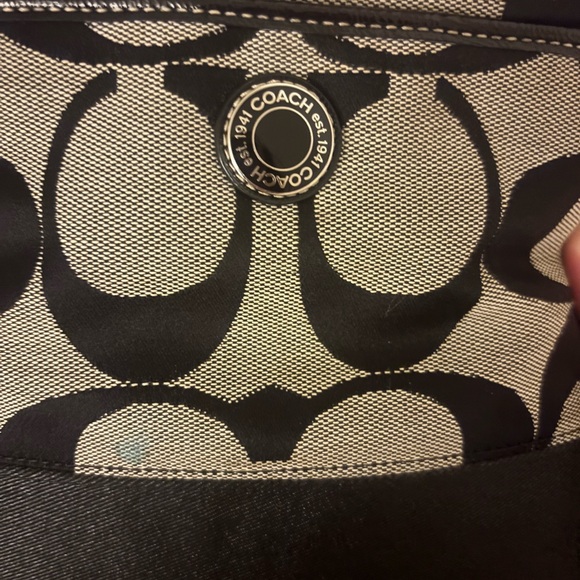 Coach Crossbody Bag ( RESERVED) - Picture 2 of 2